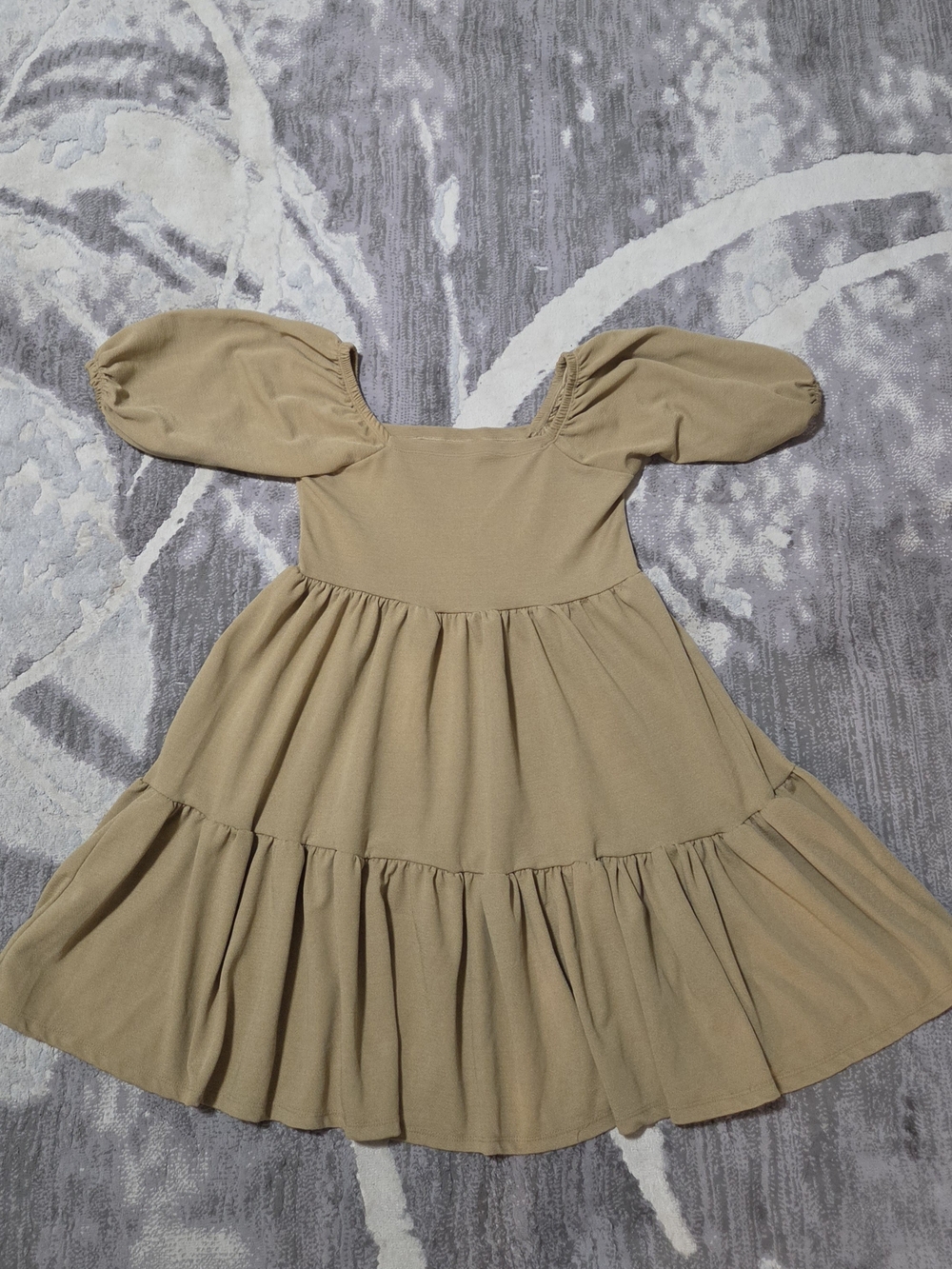 Women Tiered Puff Sleeve Dress in Beige Size S